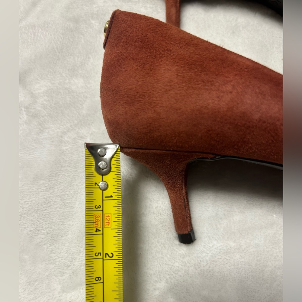 Women’s Michael Kors brown Suede close pointed toe pumps kitten heels size 7.5 - Picture 9 of 11